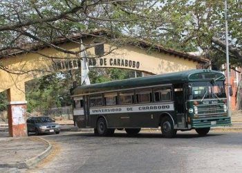 Universidad de Carabobo: Ante escasez de gasoil en la entidad, se paraliza el transporte de estudiantes