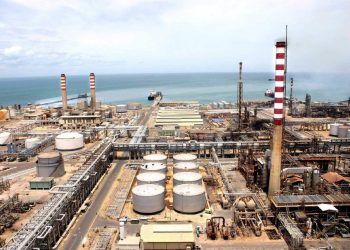 PDVSA: Refinería Cardón suspende producción de gasolina tras falla de un reformador
