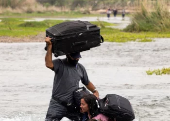 La migración venezolana es un torrente de gente que ahora fluye por nuevas rutas