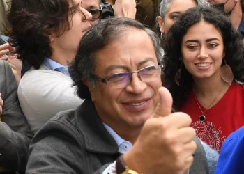 Venezuela: Guaidó y sus aliados sufren “duro golpe” con la victoria de Gustavo Petro en Colombia