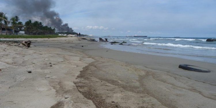 Venezuela: ONSA denunció contaminación de hidrocarburos en costas del país