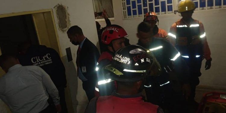 Caracas: Muere una niña de 5 años al caer en la fosa del ascensor de un edificio