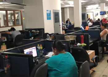 “Nunca habíamos sacado a toda la redacción del país”: editor del diario La Prensa de Nicaragua (+ Video)