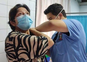 Lara: Comienzan a aplicar cuarta dosis de la vacuna contra COVID-19 en el IPSTAUCLA