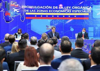 Paraguaná, Puerto Cabello, La Guaira, Margarita y  La Tortuga decretadas Zonas Económicas Especiales por Nicolás Maduro