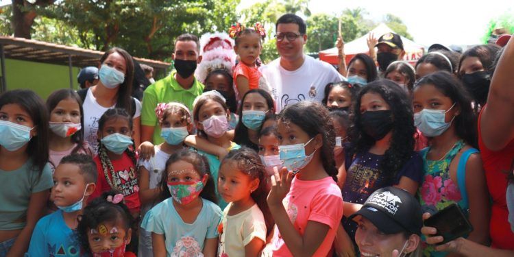 Carabobo: Más de cinco mil personas celebraron el Día del Niño en el Zooaquarium de Valencia
