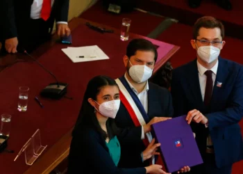 ¿Qué cambios contempla la nueva Constitución que irá a plebiscito en Chile?