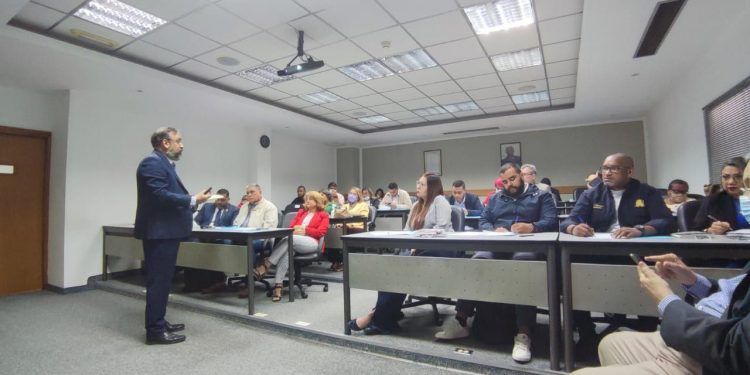 Zulia: Parlamentarios del CLEZ  participaron en el taller de “Técnicas Legislativas”