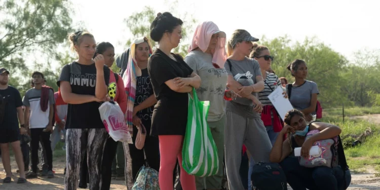 6,8 millones, Venezuela encabeza las cifras de refugiados a nivel mundial, según reporte
