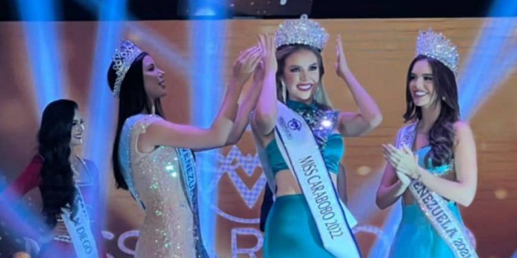 Puerto Cabello: Coronada la nueva Miss Carabobo 2022