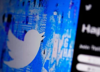 Elon Musk contrademanda a Twitter por fraude