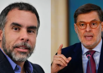 Maduro y Petro nombran embajadores para «normalizar las relaciones» entre Venezuela y Colombia