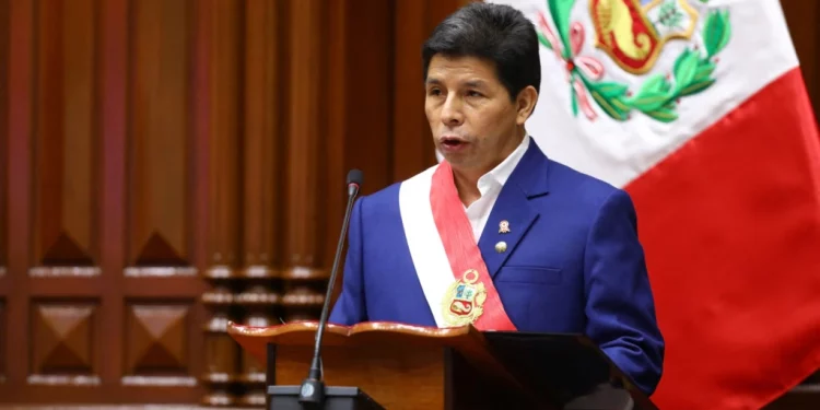 Perú: Pedro Castillo no podrá viajar a Colombia para asunción de Gustavo Petro