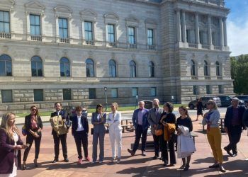 EEUU: Congreso reconoció a 40 hispanos por su aporte al país, Erika De La Vega y Luis Chataing entre ellos (+ Video)