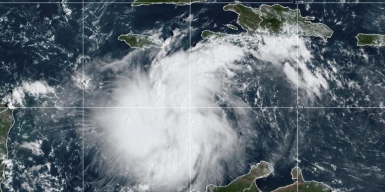 Florida: Declaran emergencia ante amenaza de tormenta tropical Ian