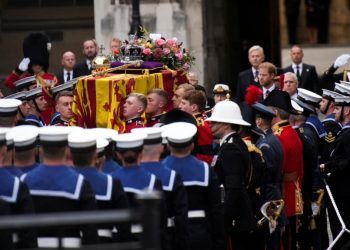 Sombría pompa en el funeral de la reina Isabel en Londres (+ Video)