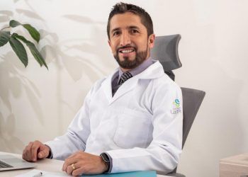 Deniss Paul Calderón Alemán: Transformar rostros y convertirlos en visibles sin complejos, más que una especialidad es mi pasión