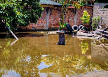 Carabobo: Colapso de cloacas en caserio Verdún de Carlos Arvelo, afecta a varios sectores ocasionando desbordamiento de aguas