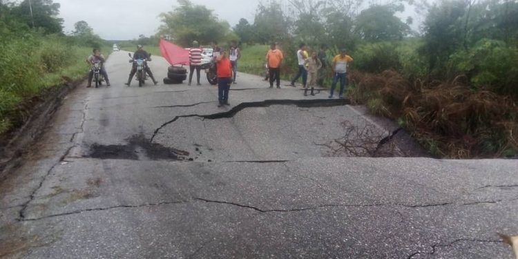 Incomunicados los estados Zulia y Táchira, tras colapso de la troncal 6 (+ Imágenes)
