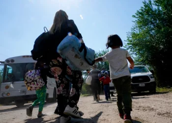 ¿Son suficientes 24.000 permisos a venezolanos para frenar migración ilegal hacia EEUU?