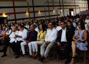 María Teresa Chacín ofreció un concierto inolvidable junto a la Sinfónica de Carabobo en el Hesperia WTC Valencia