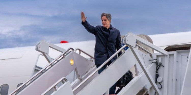 Antony Blinken visita a Colombia para discutir temas de derechos humanos y migración