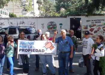 Caracas: Vecinos de San Bernardino protestaron contra invasión de terreno del Colegio de Enfermeros