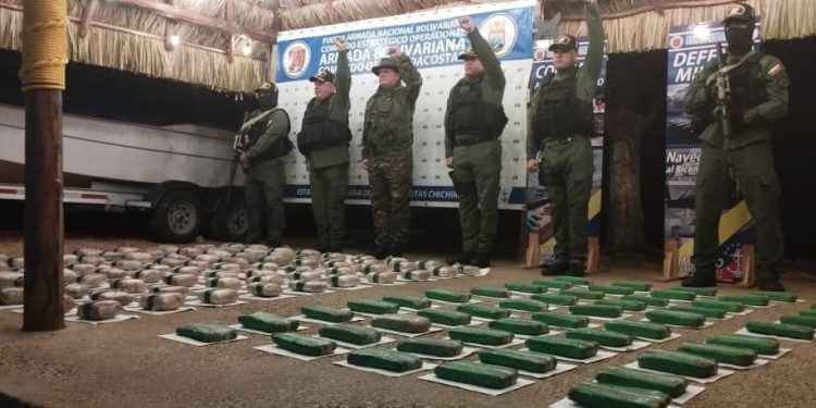 Militares de la Fuerza Armada Nacional Bolivariana (FANB) incautaron 95 kilos de marihuana este martes 22 de noviembre durante operativo en el parque nacional Morrocoy del estado Falcón,