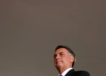 Presidente brasileño Bolsonaro presenta requerimiento para impugnar resultados electorales