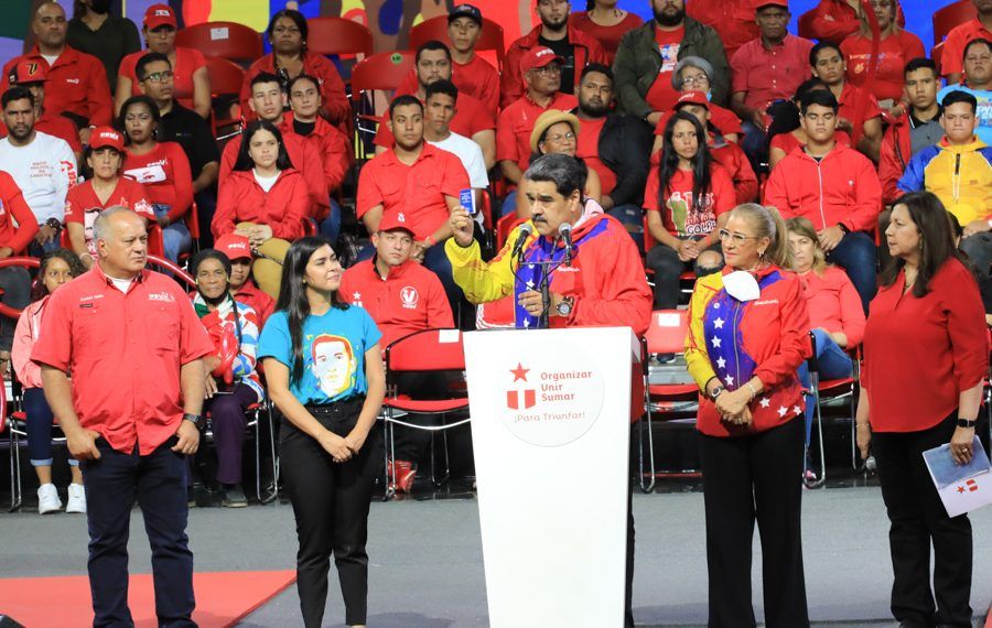 Nicolás Maduro retó a un debate a Henrique Capriles (+ Video)