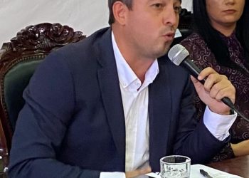Carlos Molina: Decreto del alcalde de Valencia prohibiendo espectáculos públicos viola derecho al trabajo y libertades económicas