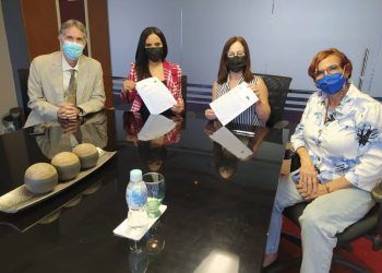 CNP Carabobo y Cevac ratifican convenio para favorecer a periodistas agremiados