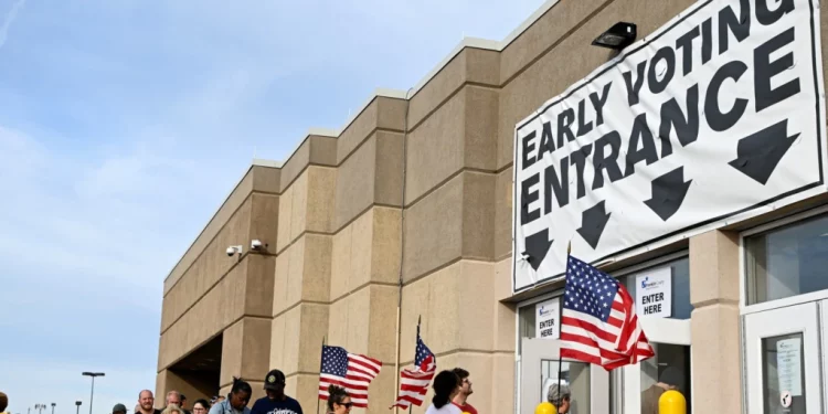 Votación anticipada va en aumento en Estados Unidos