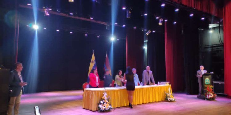 Puerto Cabello: Más de 90 locutores egresaron de la Pontificia Universidad Católica «Santa Rosa»
