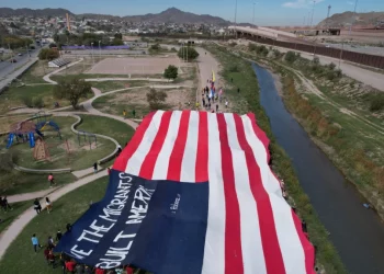 Migrantes venezolanos protestan en frontera México-EEUU (+ Video)