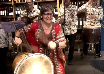 La profesora anima la fiesta navideña en Venezuela