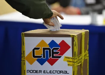 Piden al CNE usar centros de votación para primarias opositoras