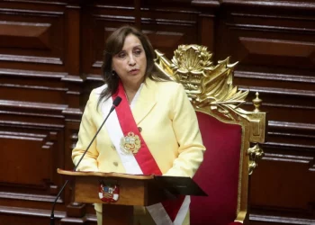 Perú llama a consultas a sus embajadores en Argentina, Colombia, Bolivia y México