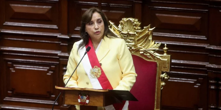 Perú llama a consultas a sus embajadores en Argentina, Colombia, Bolivia y México