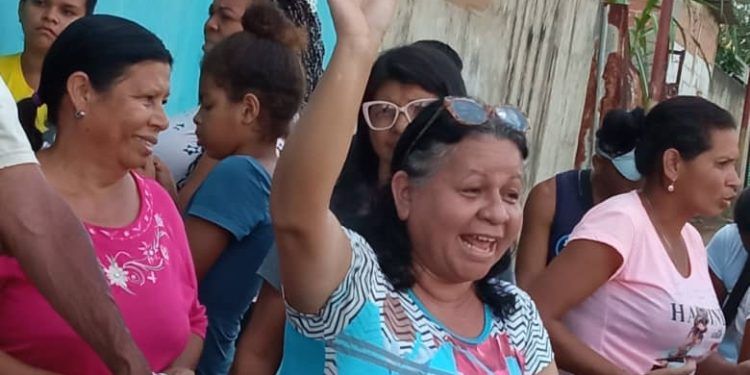 9 meses sin el vital liquido, vecinos de Fundación CAP protestan, !Queremos agua en navidades!