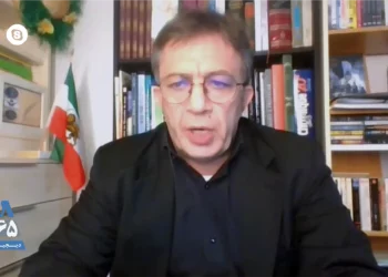 VOA habla con sobrino del líder supremo de Irán
