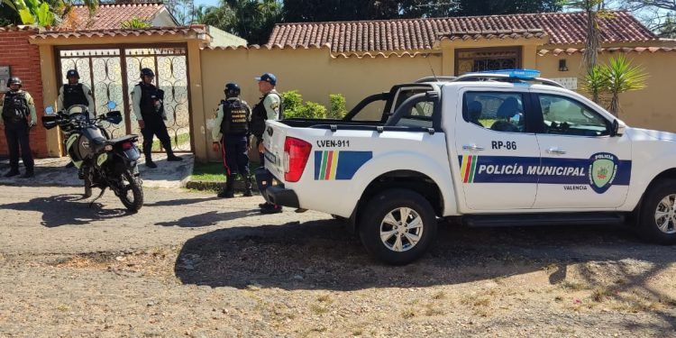 Carabobo:  Septuagenario agredió a su hija con un arma de fuego y luego intentó suicidarse en Valencia