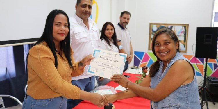 Carabobo: Alcaldía de Valencia certificó a equipos comunitarios en gestión de pozos de agua potable