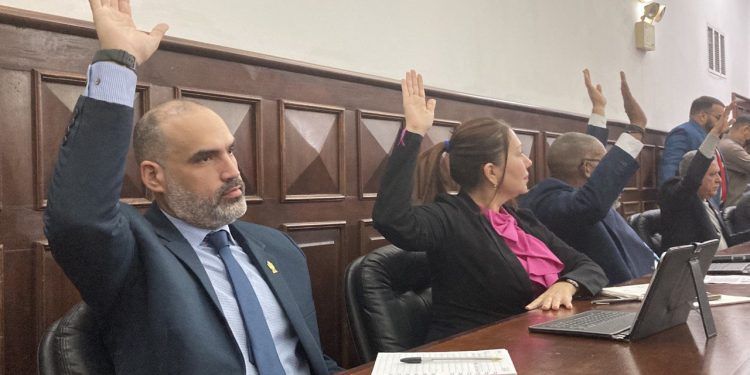 Zulia: CLEZ y Gremio educativo debatieron sobre el tema salarial de los maestros