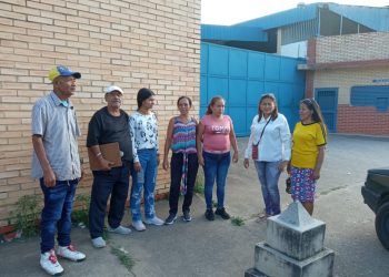 Carabobo: Vecinos de La Pedrera, preocupados por la emisión de gases contaminantes por parte de una empresa