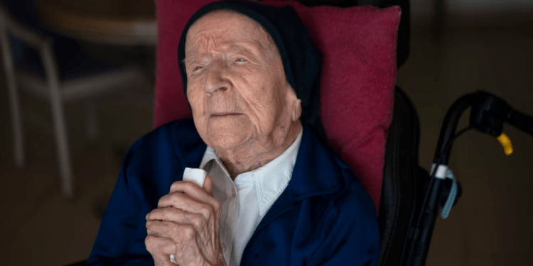 Fallece la persona más anciana conocida, una monja francesa
