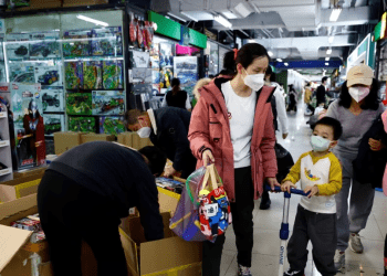 Población de China disminuye por primera vez en seis décadas