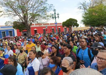 Bolívar: Zaida Vahlis docentes de nuestro país merecen un salario justo, digno y suficiente, acorde con la noble misión de educar
