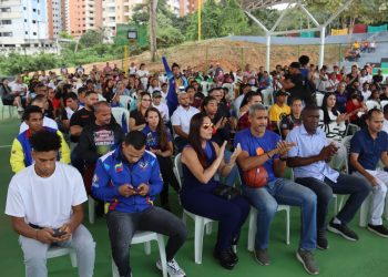 Alcalde Julio Fuenmayor celebró Día Nacional del Deporte y reinauguró Parque El Bosque en Valencia
