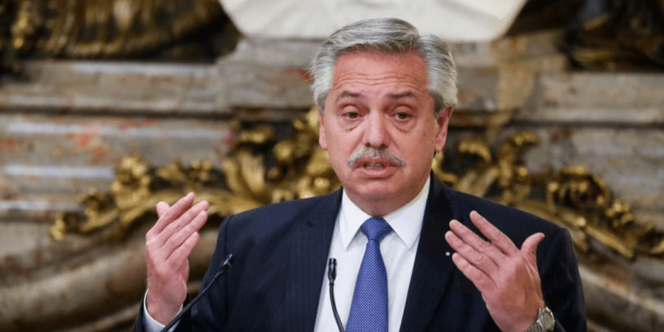 Argentina, primer país del continente en ofrecer nacionalidad a nicaragüenses «apátridas»